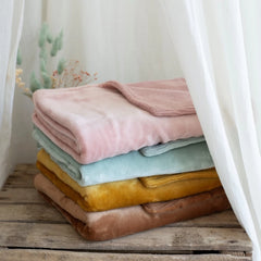 Couverture tricot et flanelle