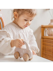 Petite voiture en bois