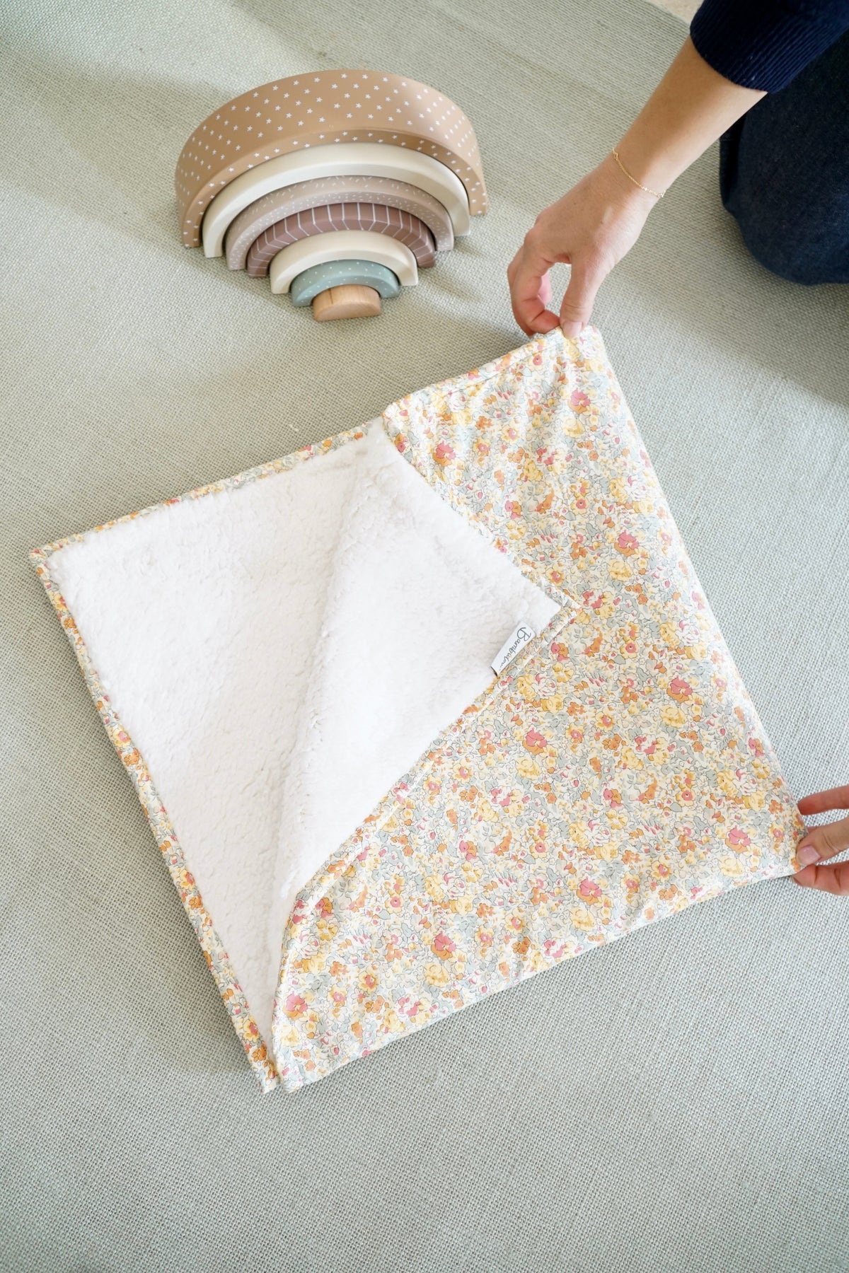 Couverture Liberty Aude Jaune 80x100 cm arrière Sherpa