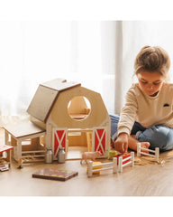 Ferme en bois avec animaux