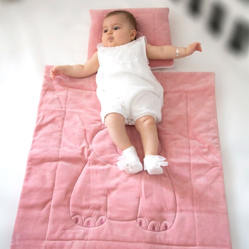 Couverture bébé avec oreiller
