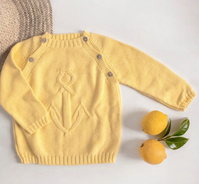 Pull jaune avec ancre